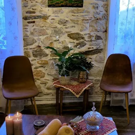 בית נופש Kiratsos House העיירה סקיאתוס