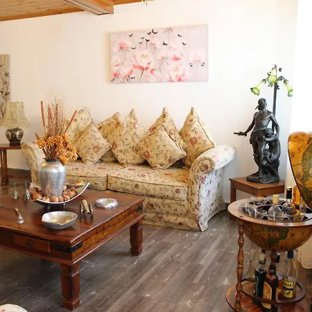 Kiratsos House Holiday home